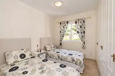 Middle Floor Apartment in Marbella
