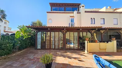 Semi-Detached House in Casares Playa