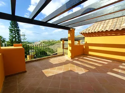 Townhouse in El Paraiso