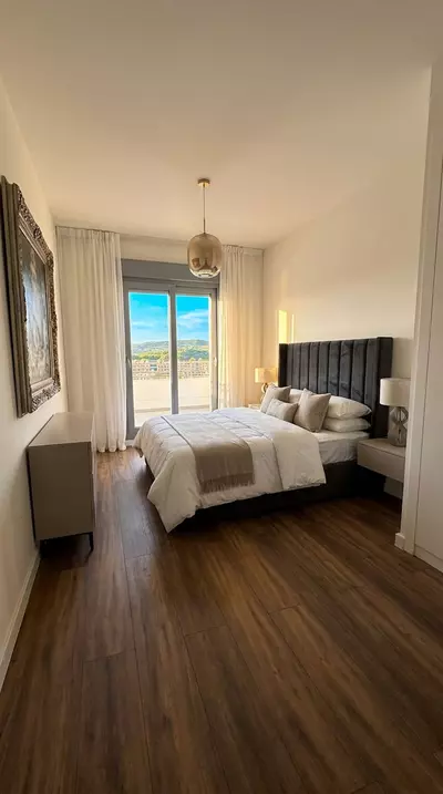 Middle Floor Apartment in Estepona