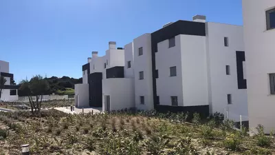 Middle Floor Apartment in Estepona