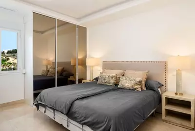 Middle Floor Apartment in Estepona