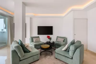 Middle Floor Apartment in Estepona