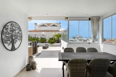Middle Floor Apartment in Estepona