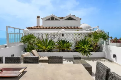 Middle Floor Apartment in Estepona