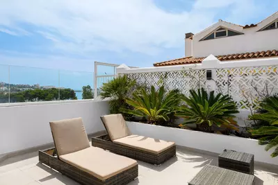 Middle Floor Apartment in Estepona