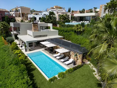 Detached Villa in Nueva Andalucía