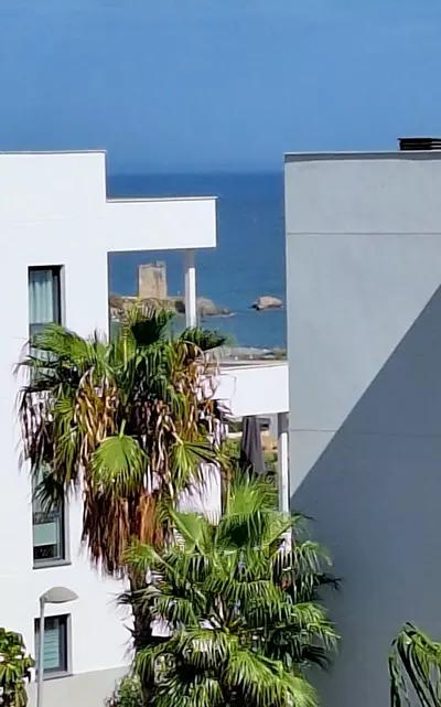 Middle Floor Apartment in Casares Playa