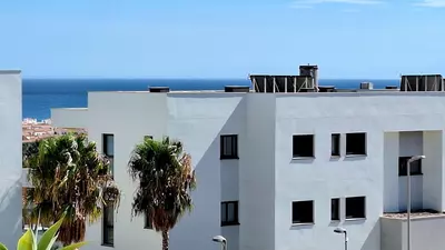 Middle Floor Apartment in Casares Playa
