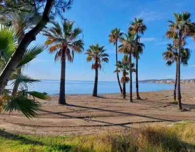 Middle Floor Apartment in Casares Playa