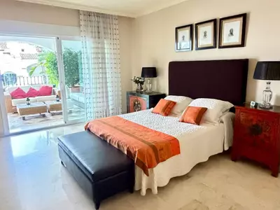 Middle Floor Apartment in Marbella