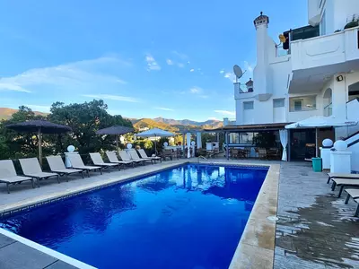 Middle Floor Apartment in Estepona