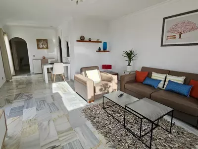 Middle Floor Apartment in Estepona