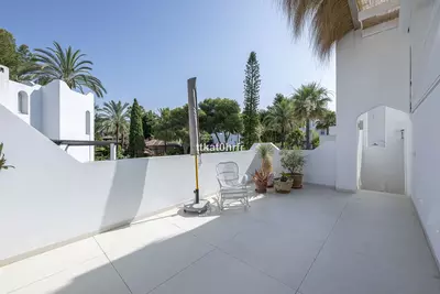 Detached Villa in Nueva Andalucía