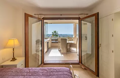 Middle Floor Apartment in El Paraiso
