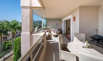 Middle Floor Apartment in El Paraiso