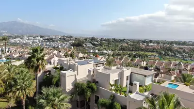 Middle Floor Apartment in El Paraiso