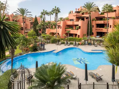 Middle Floor Apartment in Estepona