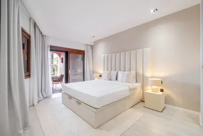 Middle Floor Apartment in Estepona