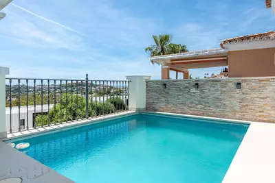 Semi-Detached House in Nueva Andalucía
