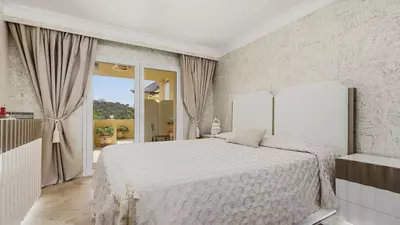 Middle Floor Apartment in Casares