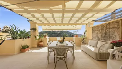 Middle Floor Apartment in Casares