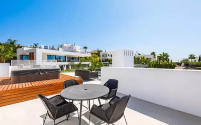 Detached Villa in Nueva Andalucía