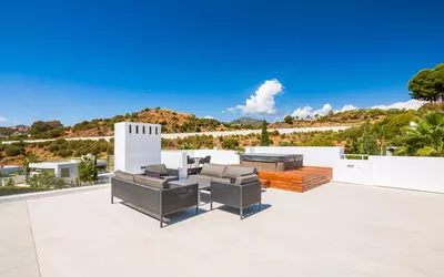 Detached Villa in Nueva Andalucía
