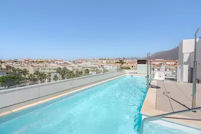 Middle Floor Apartment in Estepona