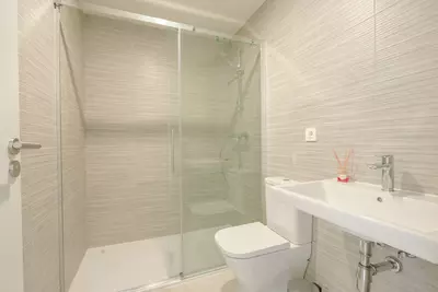 Middle Floor Apartment in Estepona