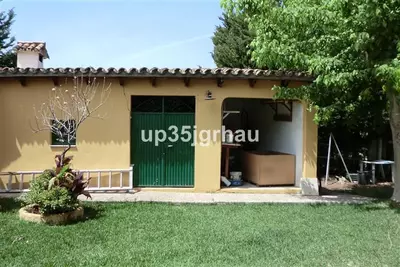 Detached Villa in Estepona