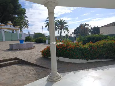 Detached Villa in Estepona
