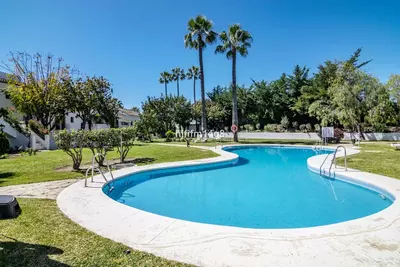 Ground Floor Apartment in Nueva Andalucía