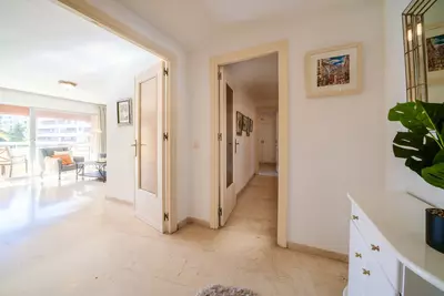 Middle Floor Apartment in Marbella