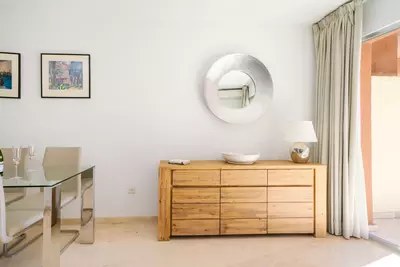 Middle Floor Apartment in Marbella