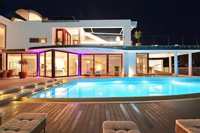 Detached Villa in Nueva Andalucía