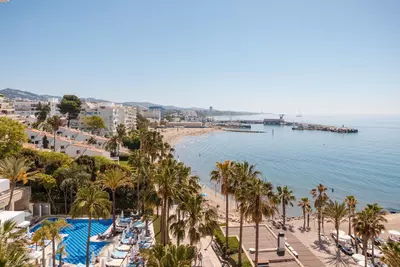 Middle Floor Apartment in Marbella