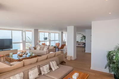 Middle Floor Apartment in Marbella