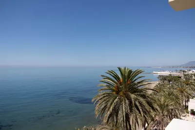 Middle Floor Apartment in Marbella