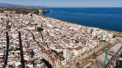Middle Floor Apartment in Estepona