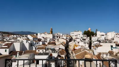 Middle Floor Apartment in Estepona