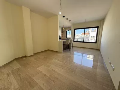 Middle Floor Apartment in Estepona