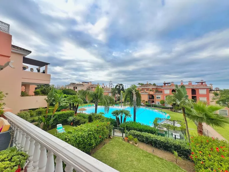 Middle Floor Apartment in Costalita