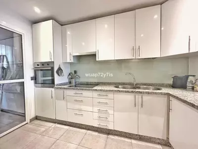 Middle Floor Apartment in Costalita