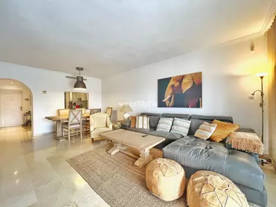 Middle Floor Apartment in Costalita