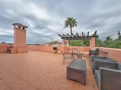 Middle Floor Apartment in Costalita