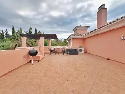 Middle Floor Apartment in Costalita