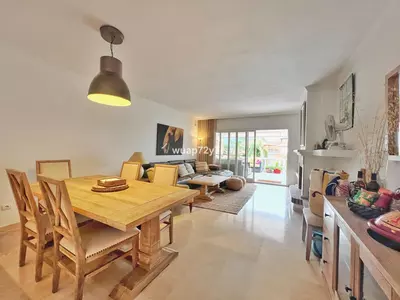 Middle Floor Apartment in Costalita