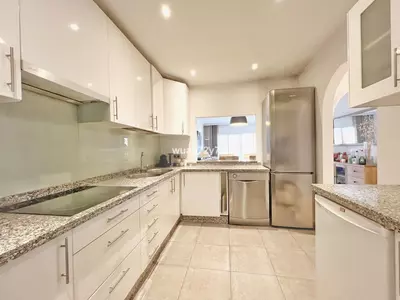 Middle Floor Apartment in Costalita