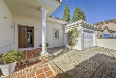 Detached Villa in Guadalmina Alta